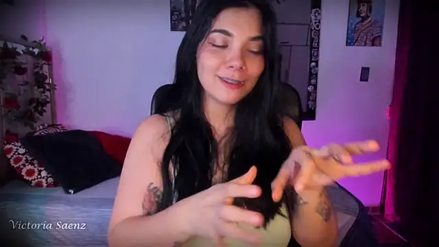 victoriaasaenz_ Adlı Modelin Canlı XXX Sohbeti