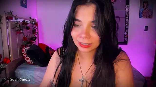victoriaasaenz_ Adlı Modelin Canlı XXX Sohbeti