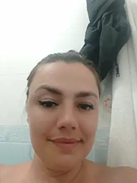 חדר צ'אט בשידור חי של KrissSexi