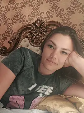 Chat +18 de KrissSexi ao vivo