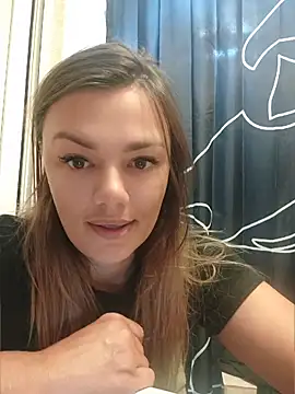 KrissSexi Webcam-Show