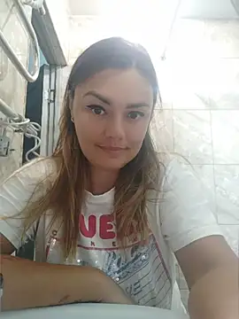 KrissSexi Adlı Modelin Canlı XXX Sohbeti