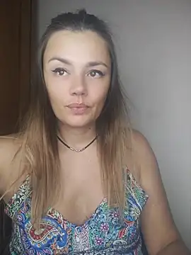 KrissSexi – webcam-show
