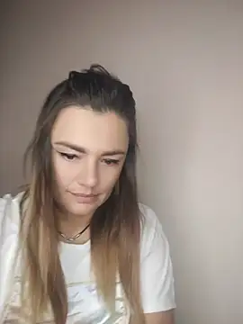 KrissSexi Adlı Modelin Canlı XXX Sohbeti