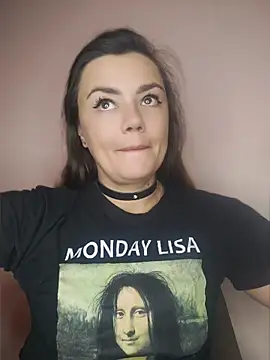 Show modela KrissSexi na web-kameri