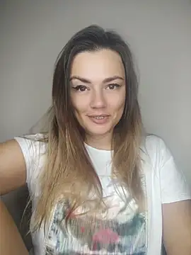 KrissSexi Adlı Modelin Canlı XXX Sohbeti