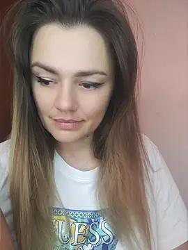 XXX chat uživo modela KrissSexi