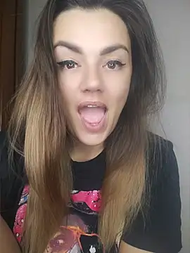Webkamerová show KrissSexi