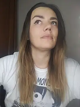 KrissSexi's Webcam Show