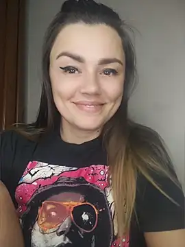 XXX chat uživo modela KrissSexi