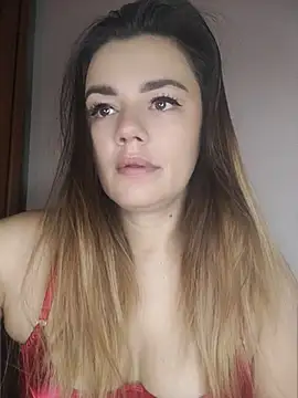 KrissSexi Adlı Modelin Canlı XXX Sohbeti