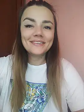 XXX chat uživo modela KrissSexi