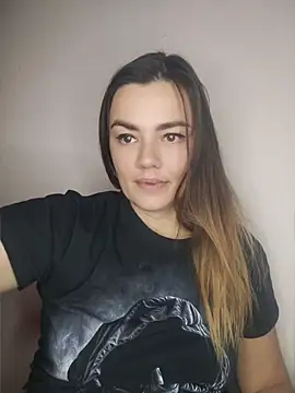 Chat +18 de KrissSexi ao vivo