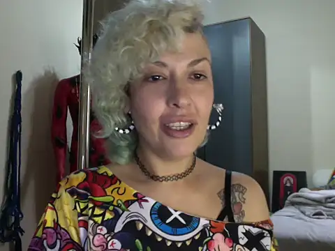 دردشة MariLouM الجنسية المباشرة