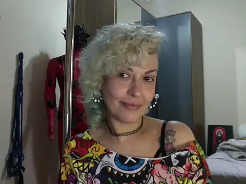 Chat XXX ao vivo de MariLouM