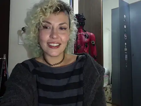 MariLouM's Live XXX Chat