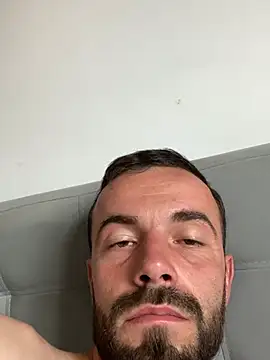 mihaixxx1's Webcam Show
