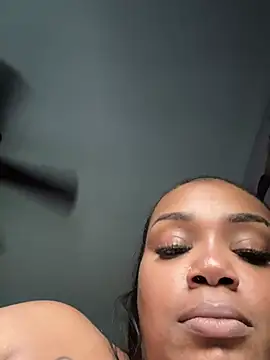 Cherryredhot1's Webcam Show
