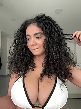 Chat XXX en directo de Curlyierr