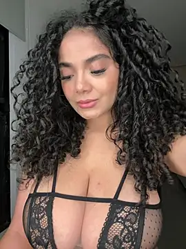 Curlyierr Webcamshow