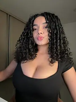 Curlyierr чат на живо