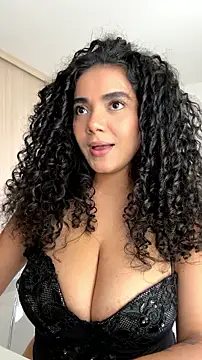 Curlyierr's Webcam Show