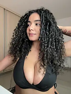Pertunjukan Kamera Web Curlyierr