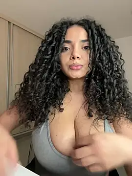 Curlyierr – webcam-show