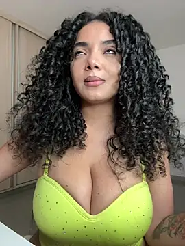 Pertunjukan Kamera Web Curlyierr
