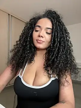 Curlyierr Adlı Modelin Web Kamerası Şovu