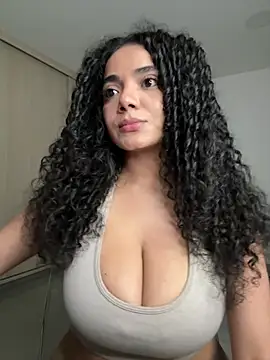 Chatroom XXX en direct de Curlyierr