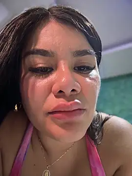 Issane_Peru Pertunjukan Webcam