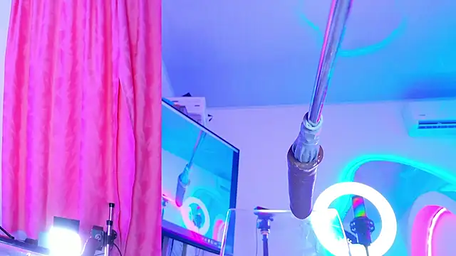 NathaxaLeans Webcam show
