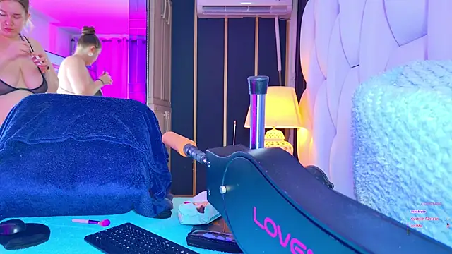 NathaxaLeans Chat XXX in diretta