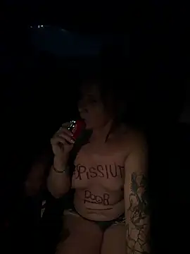 LilMissKaosのライブXXXチャット