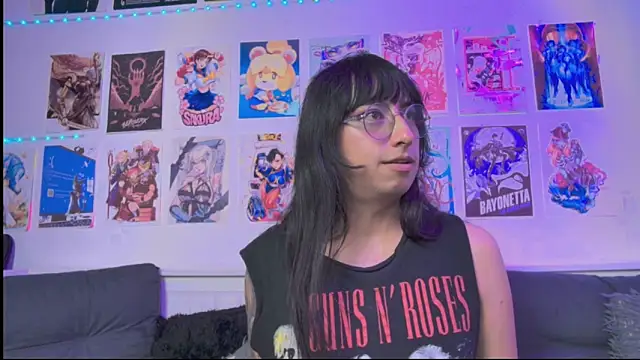 snowblack_'s Webcam Show