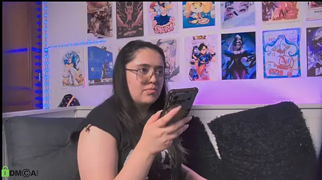 snowblack_'s Webcam Show