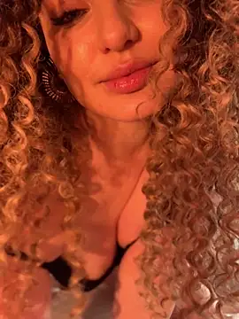 XXX chat uživo modela KEN_QUEEN_