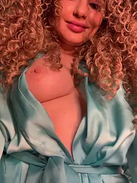 XXX chat uživo modela KEN_QUEEN_