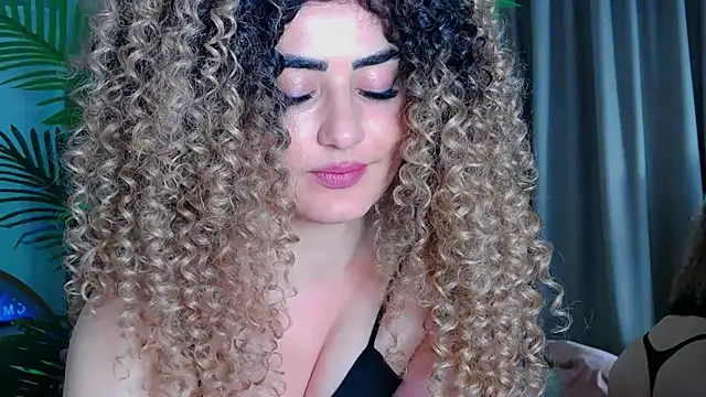 צ'אט XXX בשידור חי של KEN_QUEEN_