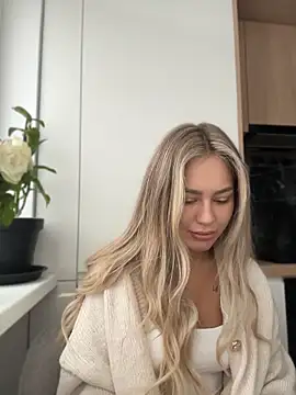 BarbieDoll13 Webcam show