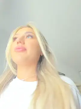 BarbieDoll13 Webcam show