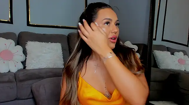 BarbieDoll13 Show in webcam