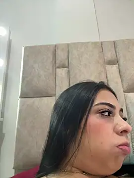 xoxo_sol Adlı Modelin Web Kamerası Şovu