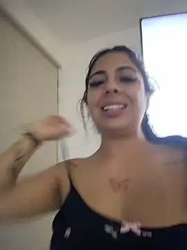 xoxo_sol Show in webcam