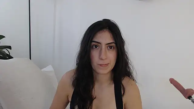 MIYESSI's Live XXX Chat