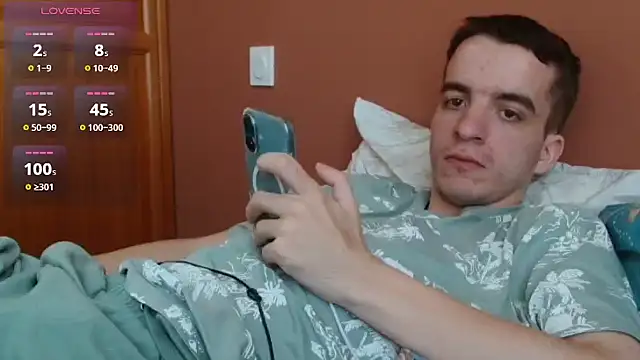 Tombgy07 Show Webcam
