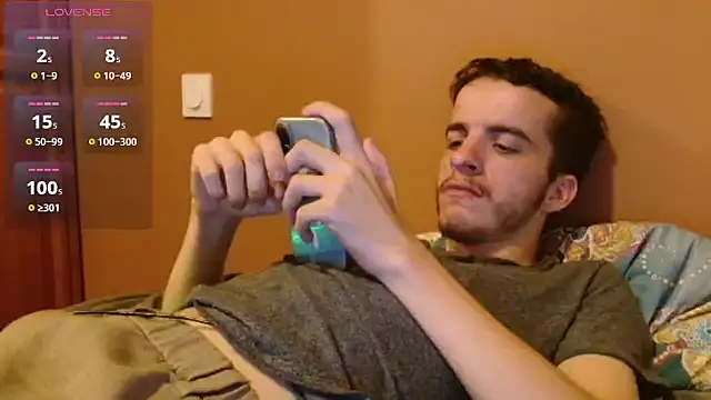 Tombgy07's Webcam Show