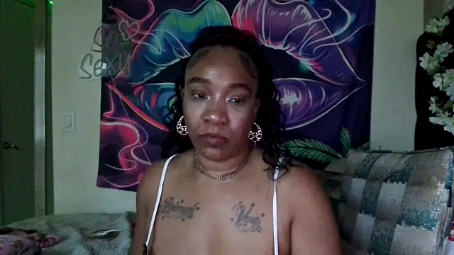 mzpretty444 Шоу с уебкамера