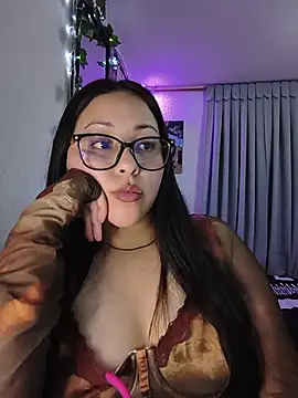 Chat +18 de Bella-Gema ao vivo